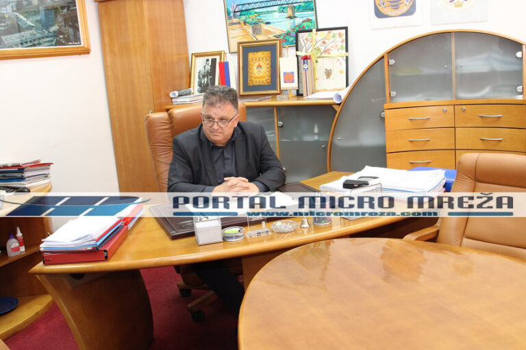 Zoran Adžić vršeći pritisak na Micro mrežu zabranio prenose iz Arene