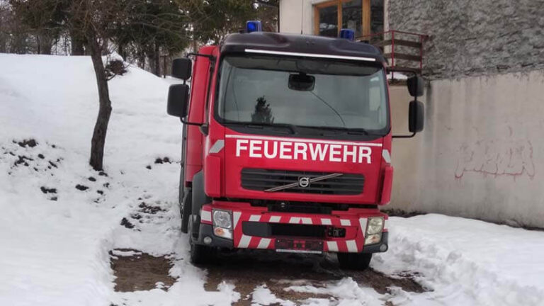 Fire truck on the classifieds for 24,900 euros, the municipality bought it for 140,000 KM?