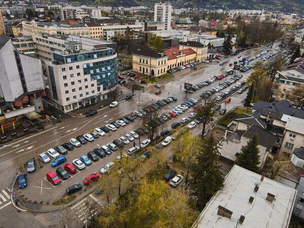 SNSD-ovo „parking licemjerje“: Da li je Stanivuković uništio i ugovor?