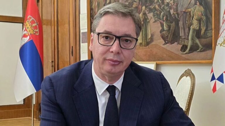 Očajan potez Vučića: poziva studente da uče