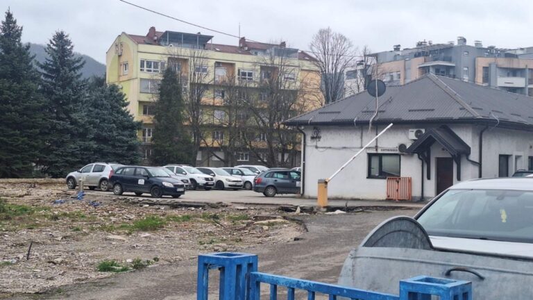 Stanivuković i Grad, uz odobrenje većine, parcele u centru zamijenili za Jarićeve parcele u Vrbanji!